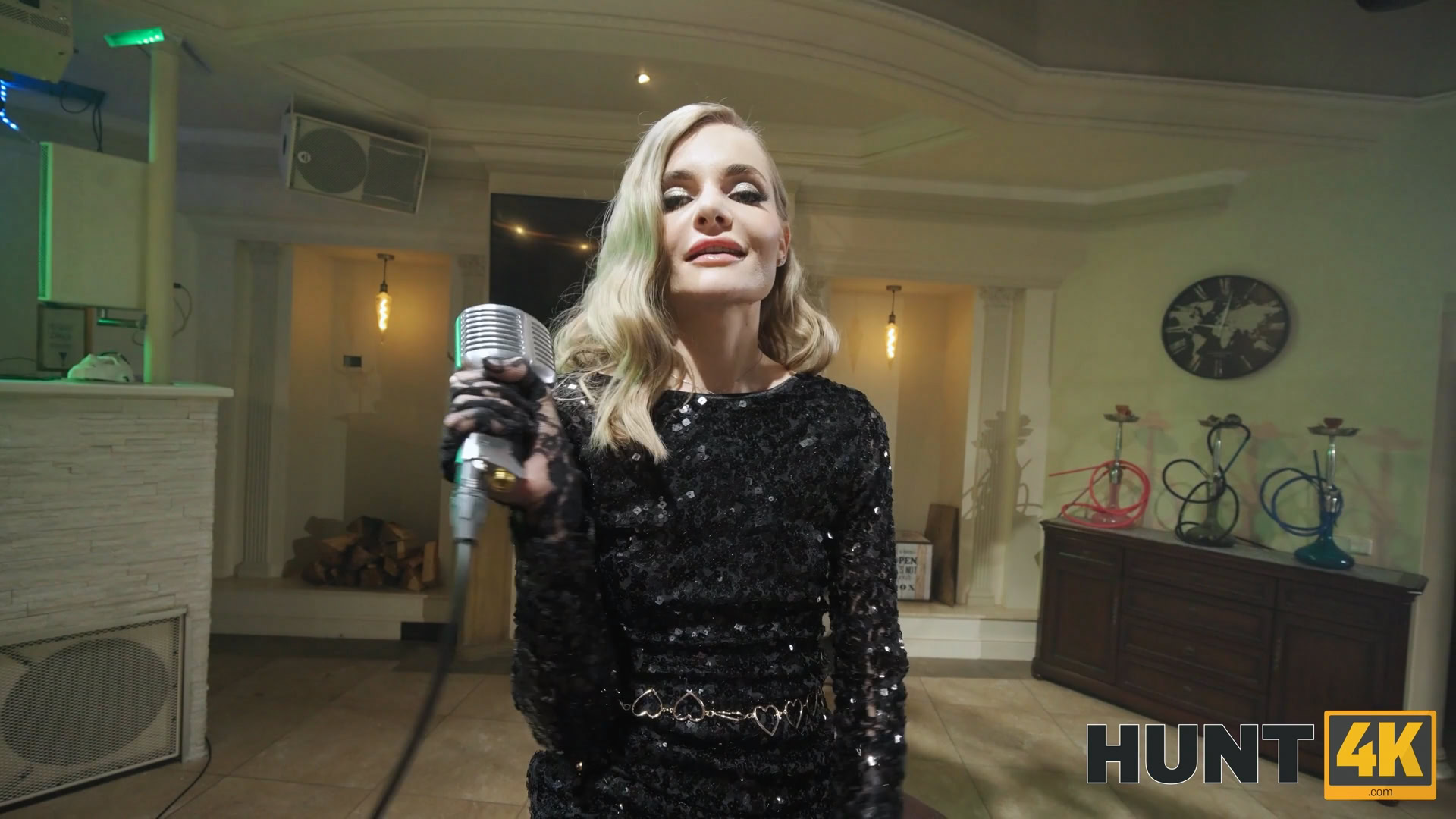 Hunt4K - Fibi Euro - Mary Jane's Last Song